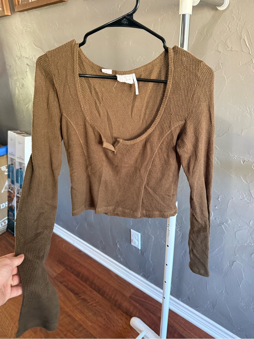 Urban Outfitters Ribbed Scoop-Neck Long Sleeve Crop Top - Brown